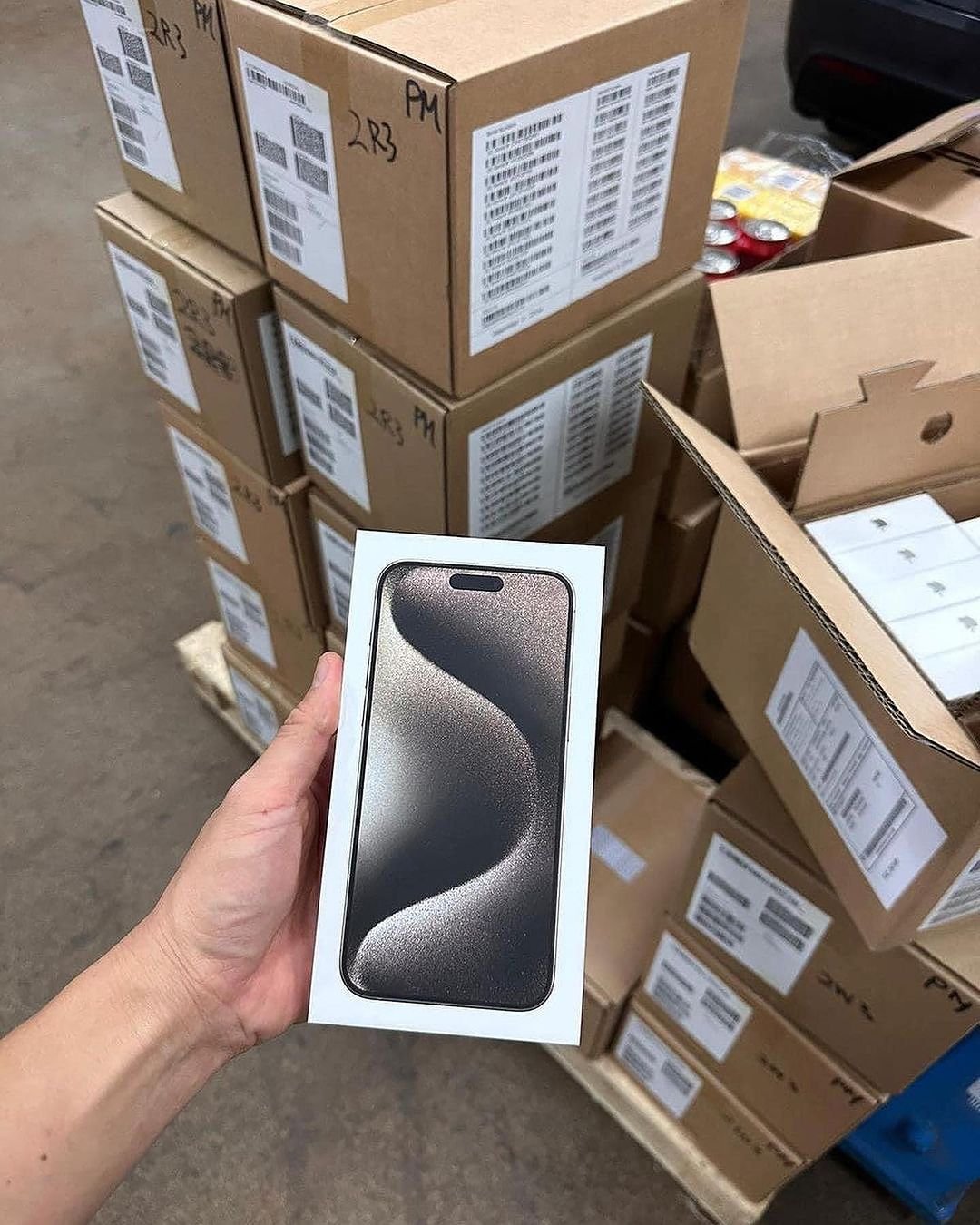 Iphone 15 pro max pallets